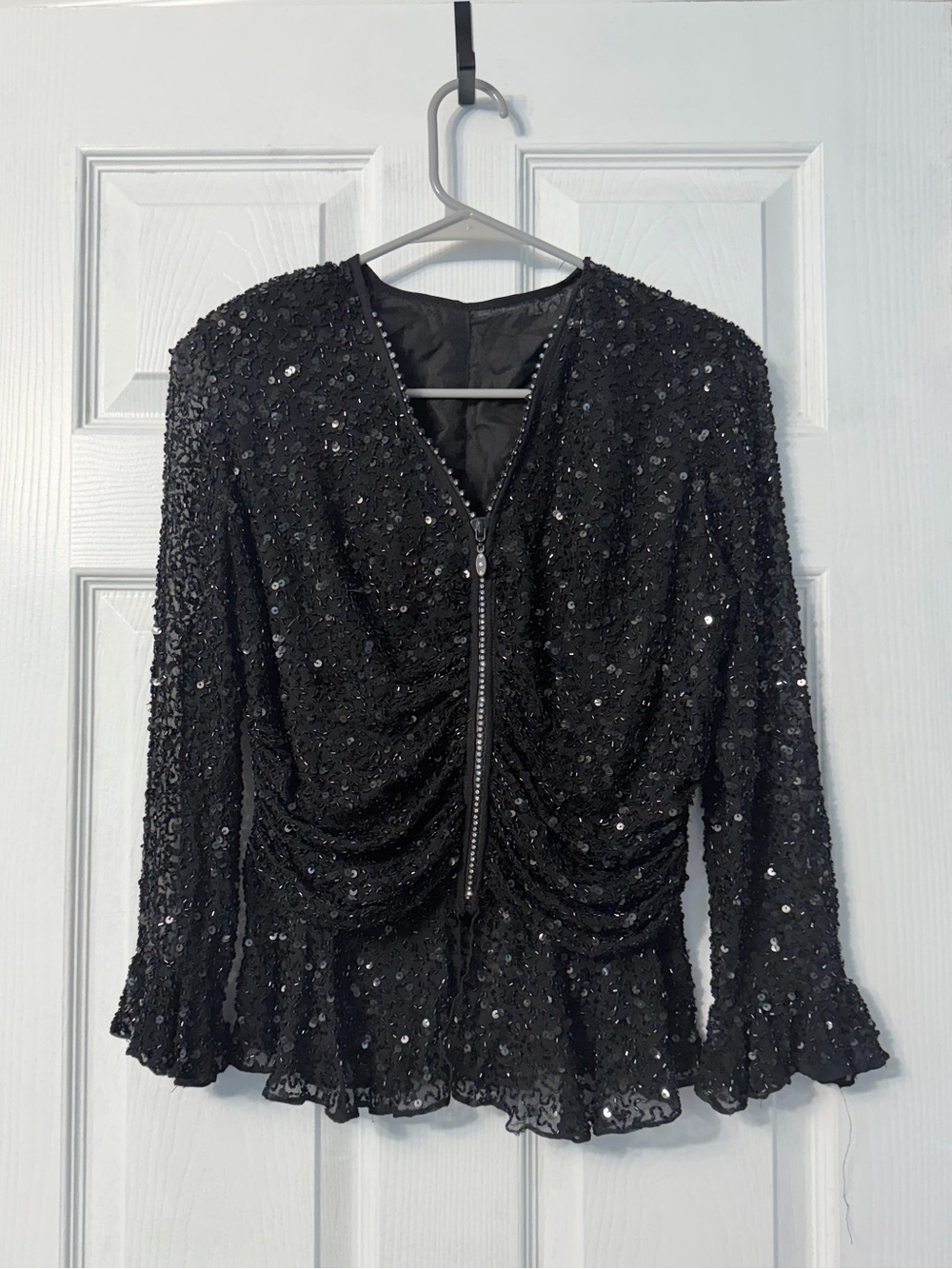 Vintage sequin zip up long sleeve top, fits as a small